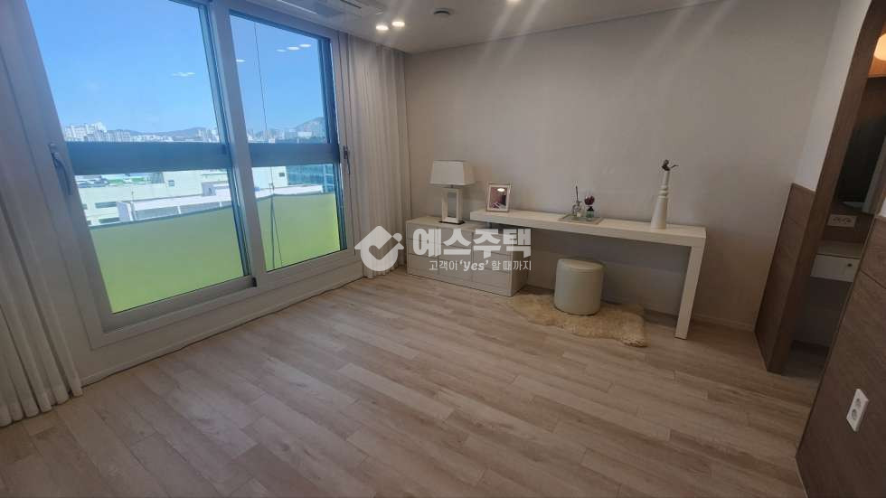 경기 안양만안구 안양동 안양동 고급자재로 시공한 테라스세대 3룸 오피스텔 분양 매물번호 17067 사진 3