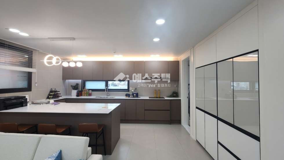 경기 파주시 야당동 야당동 호수공원뷰! 산책로가 잘되어있는 4룸 분양 매물번호 17119 사진 2