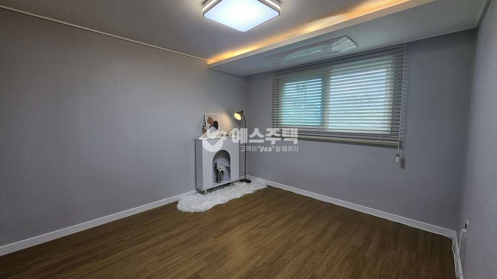 경기 수원권선구 고색동 고색동 집은 넓고! 집앞엔 샌착로와 가득한 나무들! 숲세권 3룸 분양 매물번호 17137 사진 3