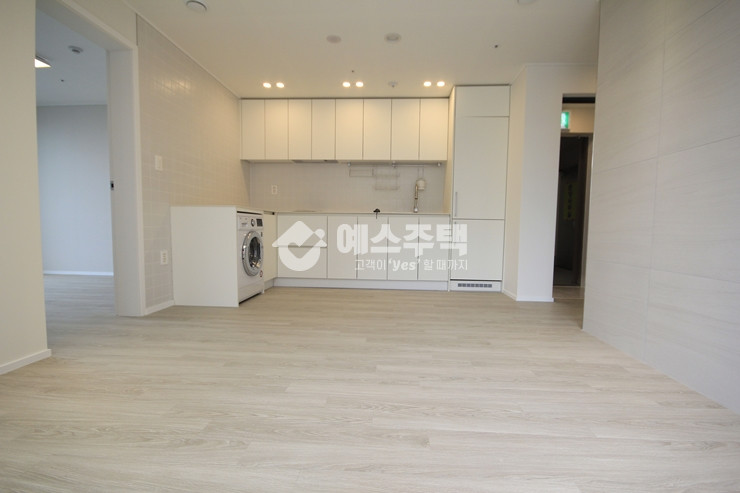 경기 수원권선구 세류동 수원 3룸 막힘없는 코너땅의 남서향의 뷰~ 분양 매물번호 15065 사진 2