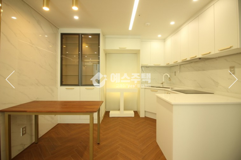 경기 김포시 사우동 사우동 역세권에 고급인테리어 복층 3룸 분양 매물번호 15803 사진 2