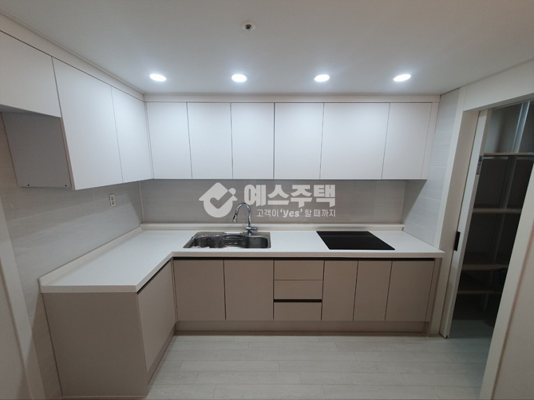 서울 광진구 능동 광진구 3룸 막힘없는 거실뷰 채광이 넘나 좋아요 분양 매물번호 16592 사진 2